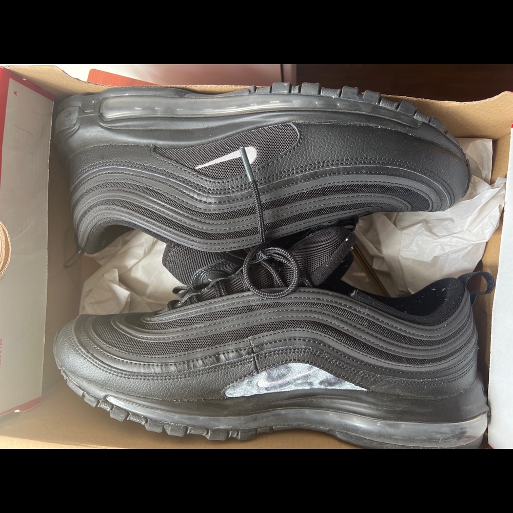 Black air max size 12 need gone